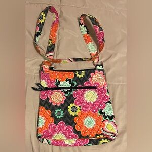 Vera Bradley Hipster Crossbag, Retired Ziggy Zinnia Pattern, Adjustable strap